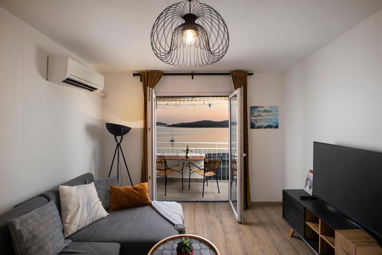 Top Floor Sunset Apartment Póla Kültér fotó